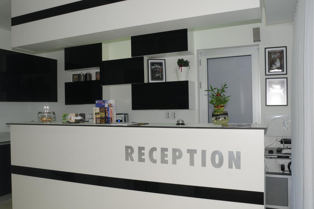 City Boutique Rooms Skopje Zewnętrze zdjęcie